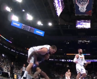 ŠTA OVO BI? Zbog jednog poteza Nikole Jokića smeje se cela NBA liga (VIDEO)