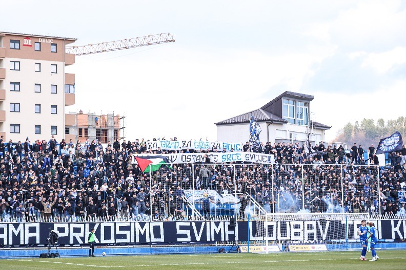 SKANDAL U NOVOM PAZARU Delije skandirale "Ratko Mladić", Pazarci odgovorili "Naser Orić" i "Kosovo je Albansko"