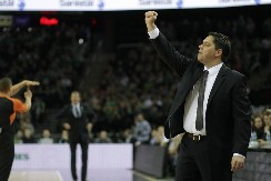 NEMCI MU VERUJU Bivši trener Partizana produžio ugovor