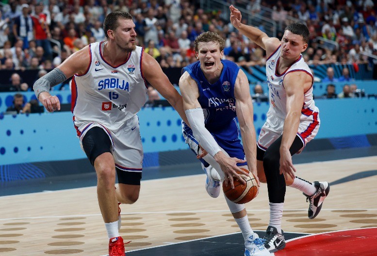 JOKIĆ ISKRENO O PEŠIĆU "Igrali smo protiv Finske, vikao je na mene..."