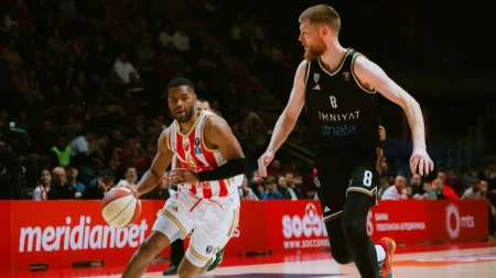 OSTAJE LI I ON? Jedan komentar košarkaša Zvezde razgalio "delije" (FOTO)