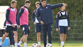 RADI SE PUNOM PAROM Veljko Paunović okupio reprezentativce 