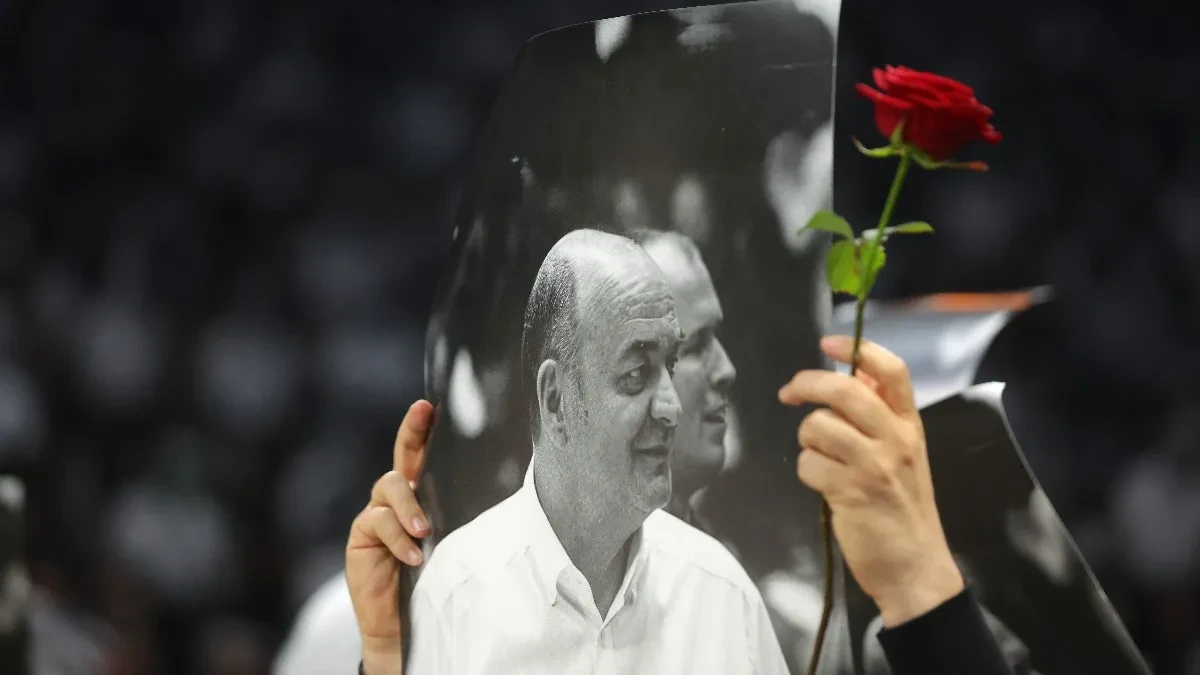 TUŽAN DAN Komemoracija i sahrana Duška Vujoševića u Beogradu