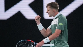 SRBINOVA POBEDA SEZONE Hamad Međedović počistio sedmog igrača sveta za četvrtfinale Barselone