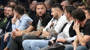 JEDAN PROBLEM MANJE ZA CRNO-BELE Žofri Lovernj dobija srpski pasoš