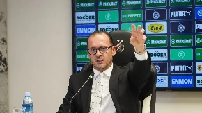 BEZ DLAKE NA JEZIKU Rade Bogdanović udario jako na Predraga Mijatovića