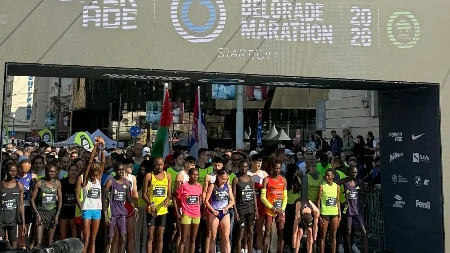 JAKO Himna "Bože pravde" pred start trkačkog spektakla u Beogradu (VIDEO)