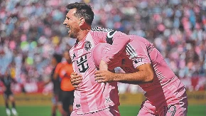 SUSRET ZA ISTORIJU Mesi digao Jokićev grad na noge