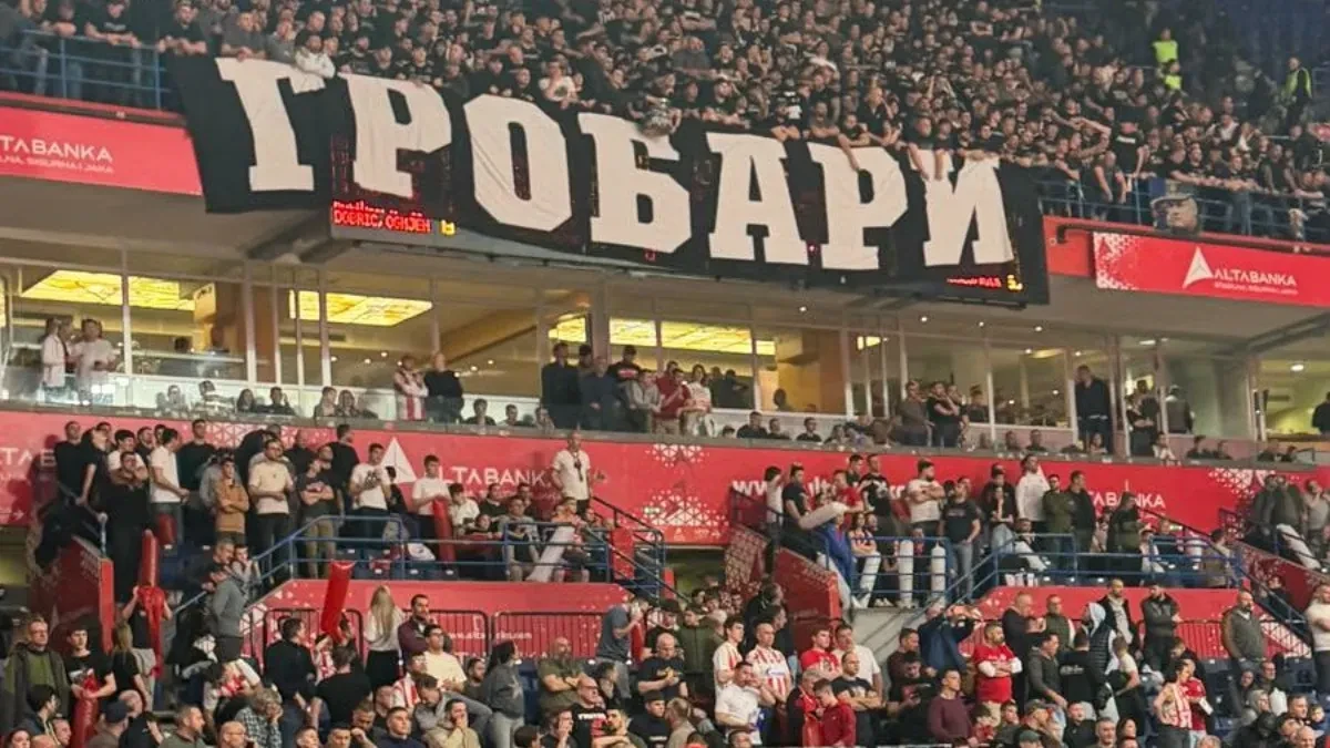 POGOĐENO DETE Užas na derbiju, "grobari" ispalili topovske udare, decu sklanjaju s tribina