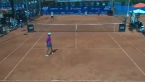 TENISKI SKANDAL Navijač Bosancu rekao da je idiot, ovaj krenuo da ga tuče (VIDEO)