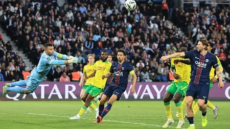 RAPSODIJA SVETACA PSŽ se ubedljivom pobedom učvrstio na prvom mestu