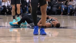 ONESVESTIO SE Vembi dva puta udario glavom u parket i ostao da leži (VIDEO)