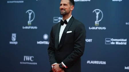 ĐOKOVIĆEVA HUMANOST NA DELU Reakcija Novaka dirnula sve: Srbin joj dao autogram na dodeli nagrada, njenom oduševljenju nema kraja