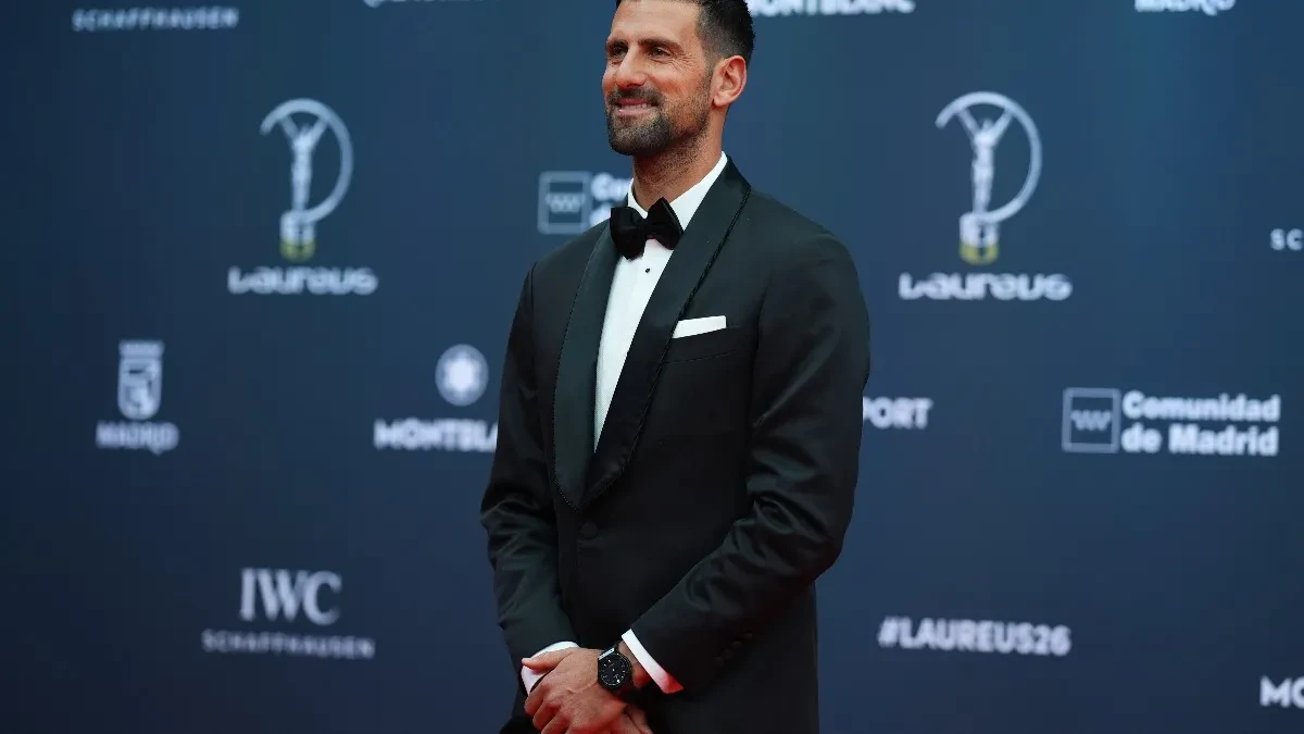 ĐOKOVIĆEVA HUMANOST NA DELU Reakcija Novaka dirnula sve: Srbin joj dao autogram na dodeli nagrada, njenom oduševljenju nema kraja