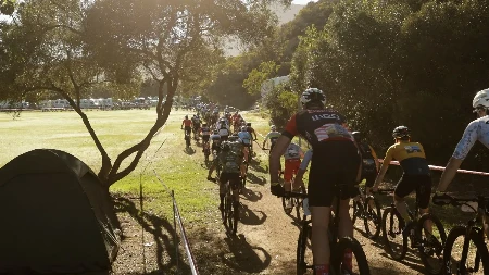 TRAGIČNO Biciklista (30) preminuo posle jezivog pada u trci 