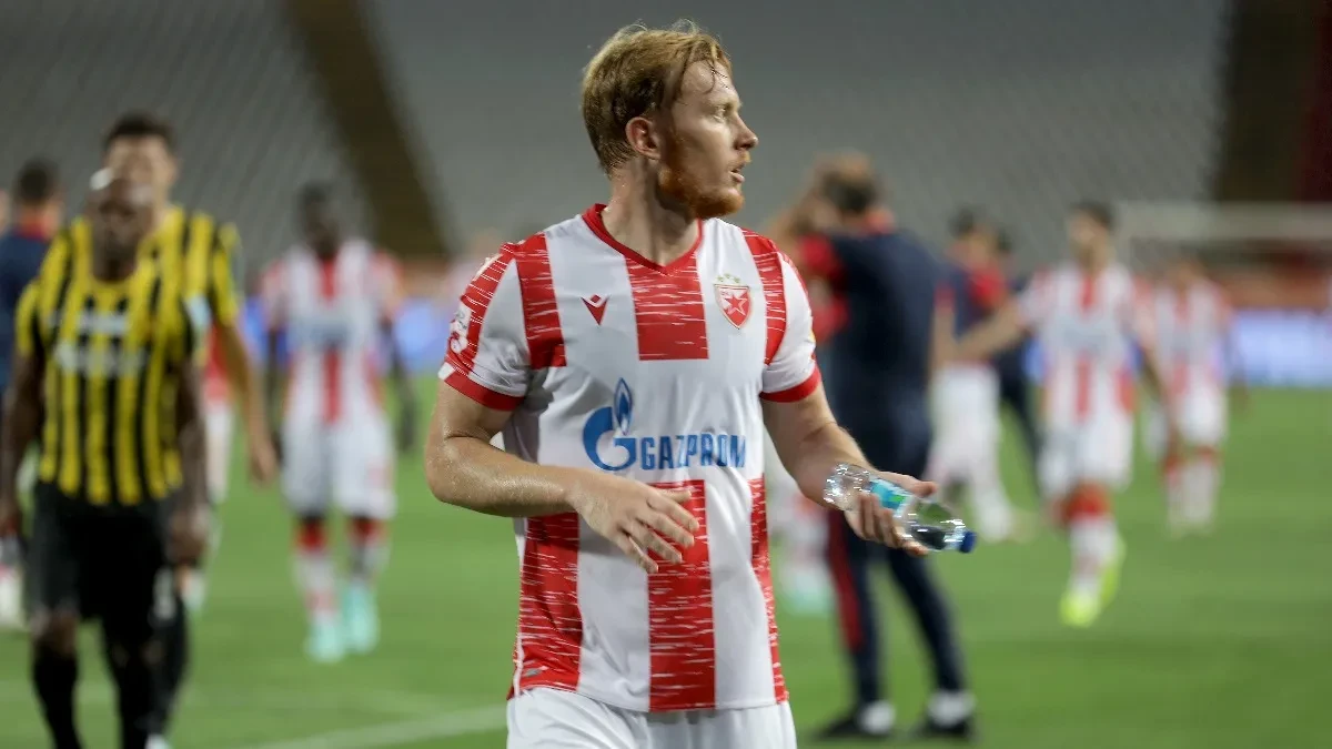 OKRŠAJ NA POLUVREMENU Nekadašnji fudbaler Zvezde se posvađao sa novinarom 