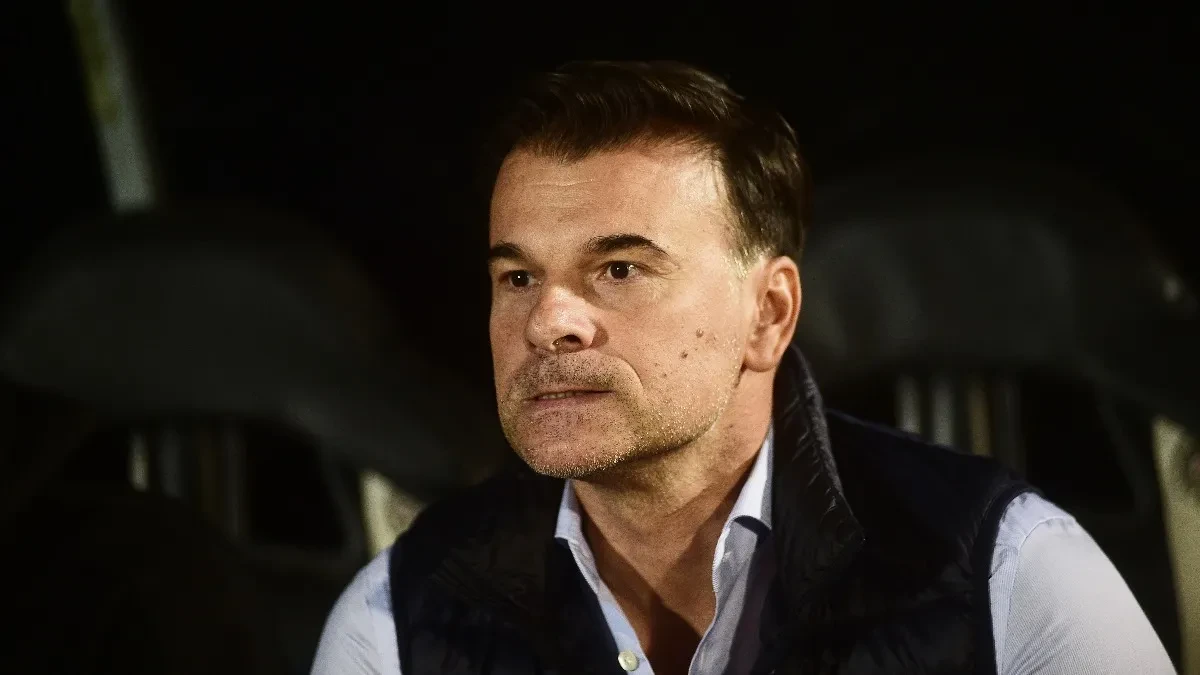 STANOJEVIĆ ZAUSTAVIO CRNO-BELE Raduju se i na "Marakani"