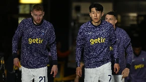 STIGAO NA „MARAKANU“ Zvezda Totenhema u društvu Mihinog sina gledala derbi Zvezde i Partizana (FOTO)