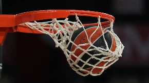 UMRO MONČO MONSALVE Košarka zavijena u crno