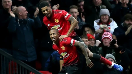 Kraj bogate karijere: Osvajao Premijer ligu, igrao sa Nemanjom Vidićem, pa u 41. godini objavio da ide u penziju