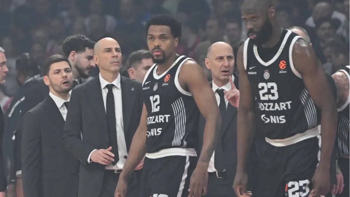 CRNO-BELI JURE SEDMU U NIZU Evo gde možete gledati meč Efes - Partizan