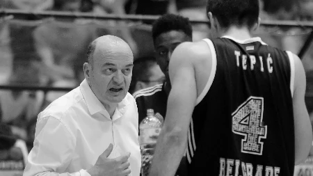 POTRESNE SCENE Minut ćutanja u čast Duška Vujoševića