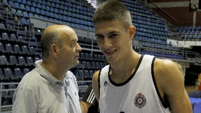 "NAJVEĆI MEĐU NAJVEĆIMA" Kapiten Partizana se oglasio zbog smrti Duška Vujoševića"