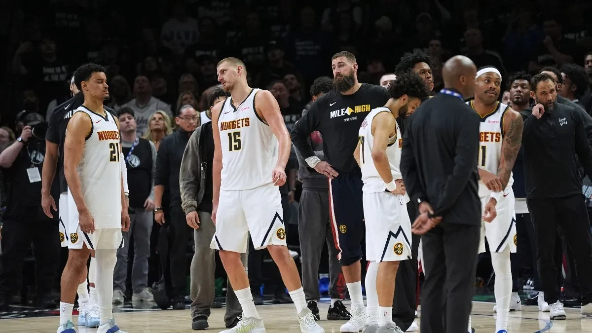 Strašna sramota: Dva igrača Minesote napala Jokića kad je okrenuo leđa (VIDEO)