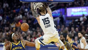 Preminuo Brendon Klark! Košarka zavijena u crno