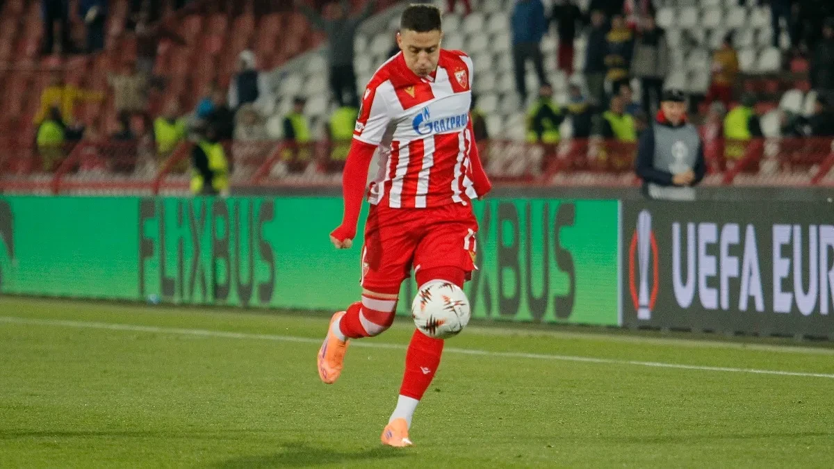 Radnik - Crvena zvezda: Zatresla se prečka u Surdulici