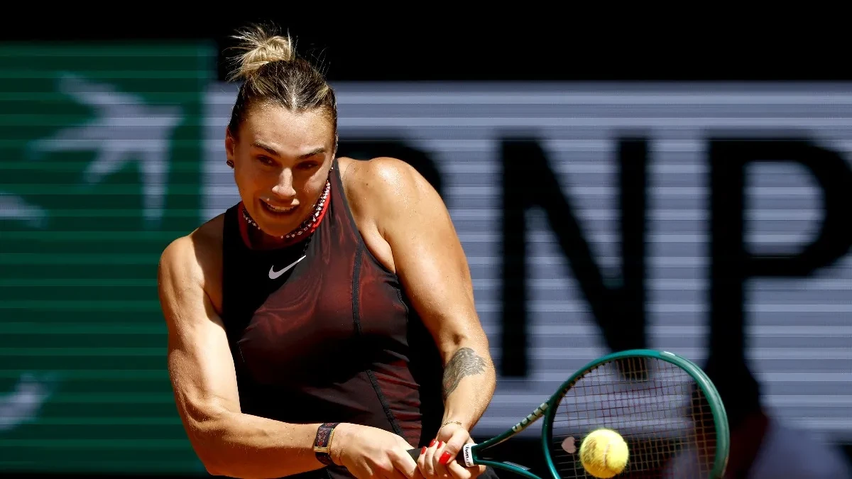 Kakve reakcije: Arina Sabalenka stavila dijamante i napravila haos na Rolan Garosu (FOTO)