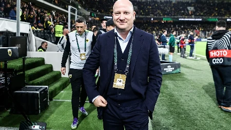 Snimak sa stadiona obilazi svet: Srpski trener izveo ekipu na trening i doživeo nešto što se retko viđa