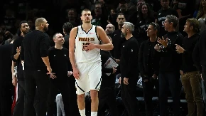 Denver stavio Srbinu na sto basnoslovni ugovor, tu platu niko nije imao