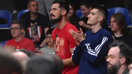 Kalinić u "Pioniru": Košarkaš Zvezde bodri saigrače protiv Zlatibora