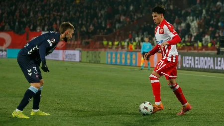 Fudbaler Zvezde uspešno operisan u Rimu, sledi duži oporavak
