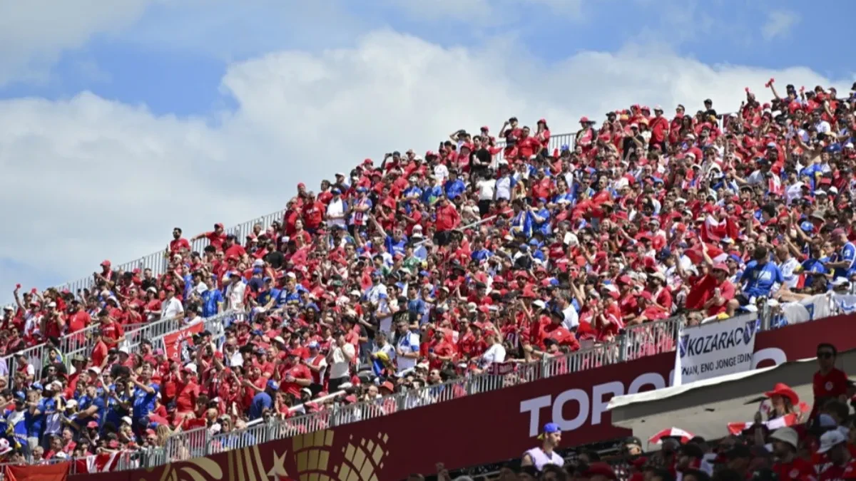 "Zaludela" sve na stadionu i ukrala šou: Ko je misteriozna Bosanka zbog koje je utakmica Kanada - BiH bila u drugom planu?