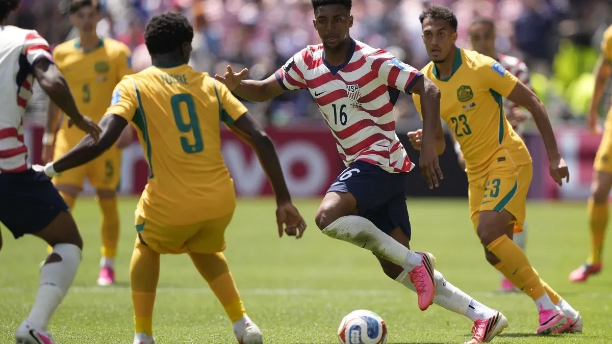 AMERIKA - AUSTRALIJA Ofanziva Amerikanaca i autogol "kengura" - 2:0