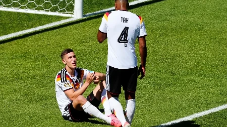 Ogroman problem za "pancere": Vezista Nemačke pokidao ligametne i završio sezonu