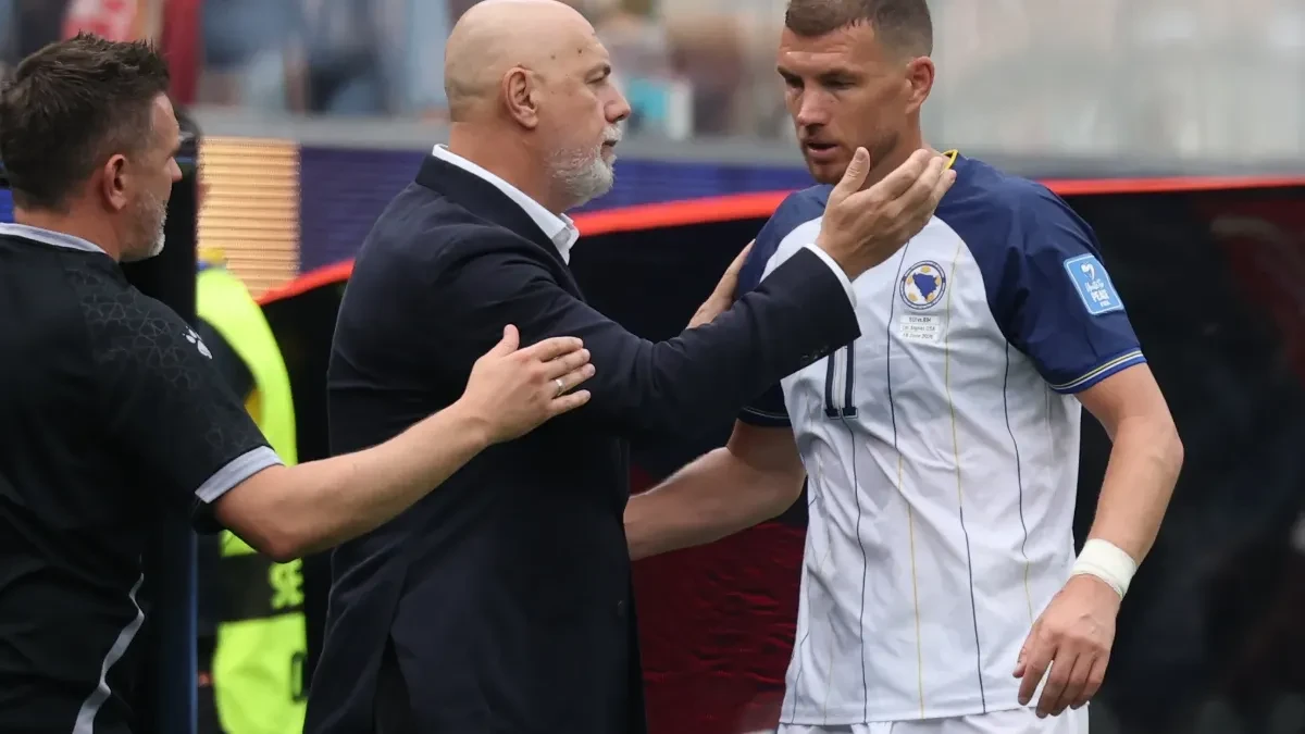Oglasio se Edin Džeko: Divljao na klupi, hteo da bije trenera, a sada je poslao brutalnu poruku (FOTO)