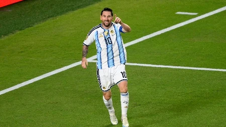 Nesvakidašnja scena na konferenciji: Selektor Argentine dobio pitanje o Mesiju, pa uradio nešto što će se pamtiti