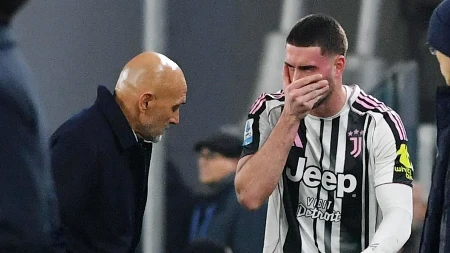Zaboli Vlahoviću nož u leđa! Napravljen klan, isplivali šokantni detalji, evo zbog čega je Srbin napustio Juventus