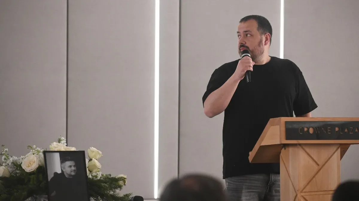 Potresan govor kolege Edina Avdića na komemoraciji: "Kao da nam je umro neko iz kuće"