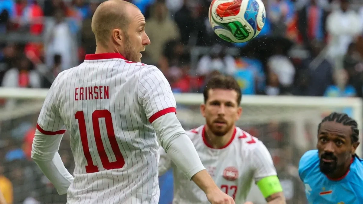 Kristijan Eriksen ponovo kolabirao na terenu! Potresne scene u Danskoj, utakmica odmah prekinuta
