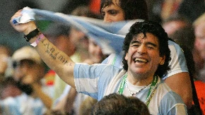 Maradona sigurno uživa, javila se i ćerka Dalma...
