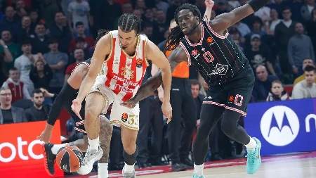 Zvanično: Zvezda predstavila novo pojačanje, Amerikanac potpisao