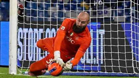 Bomba na pomolu: Engleski velikan želi Srbina