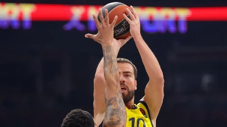 Saopštenje kluba iz Istanbula: Mahmutoglu produžio ugovor sa Fenerbahčeom 