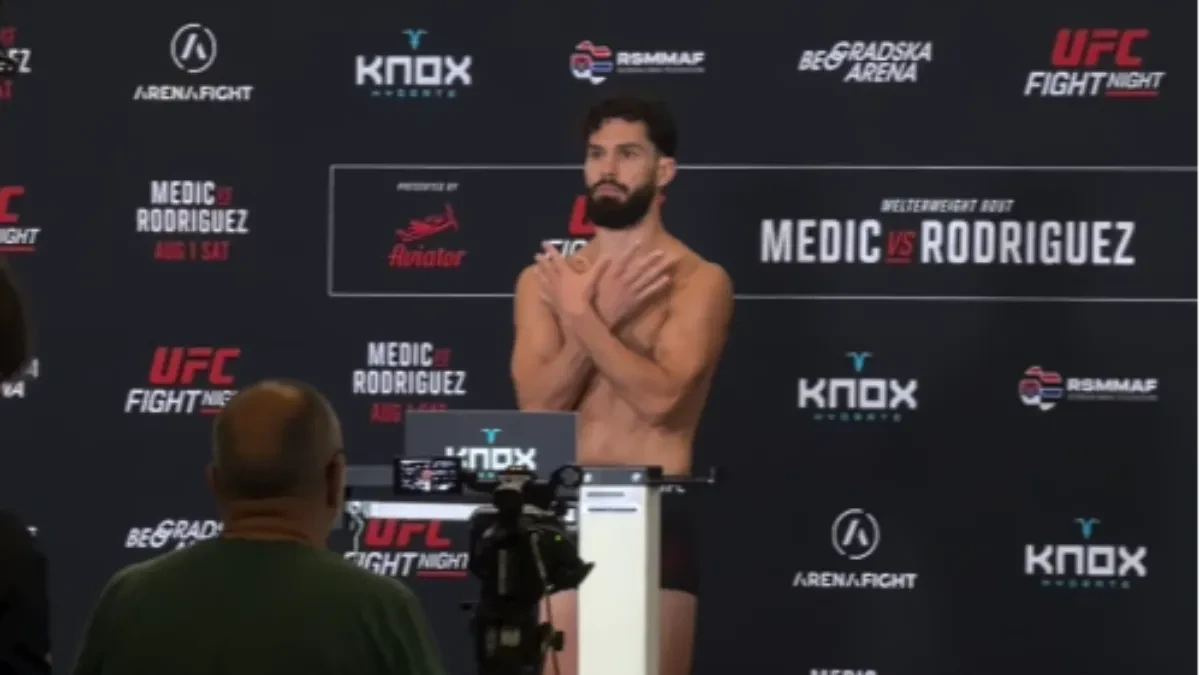 Kakva sramota: Albanski borac pred UFC u Beogradu pokazao "albanskog orla"