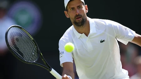 Đoković - Safijulin: Novak pravi brejk u drugom setu