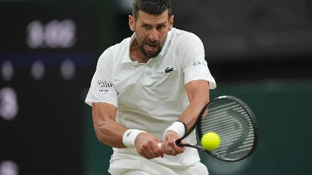 Đoković - Ože-Alijasim: Perfektni Novak gazi ka pobedi